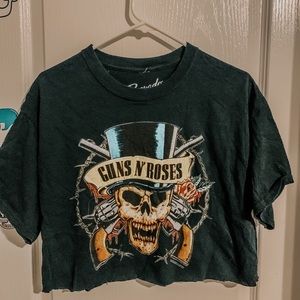 GUNS & ROSES Cropped Tee